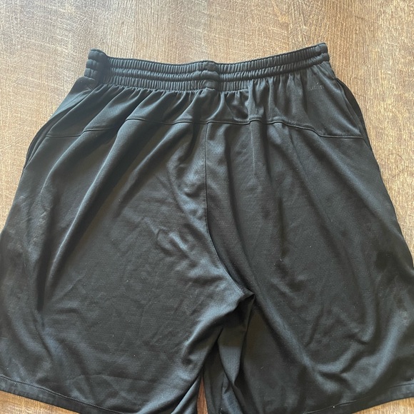 Adidas Large Athletic shorts - Picture 3 of 3